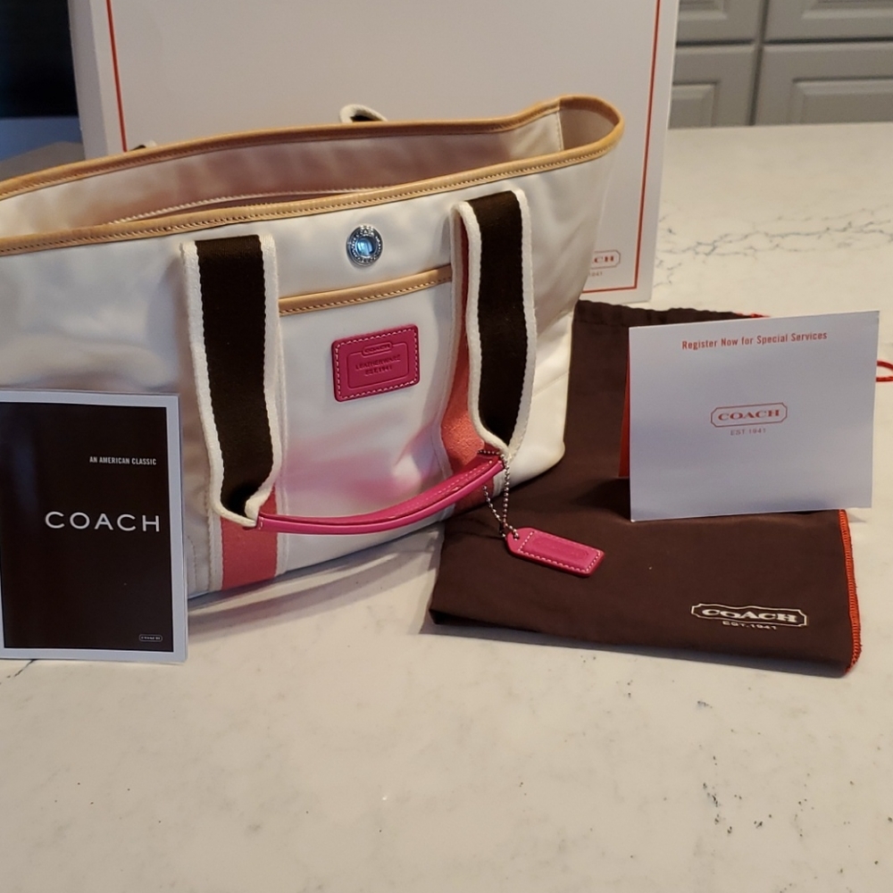 Coach shoulder bag